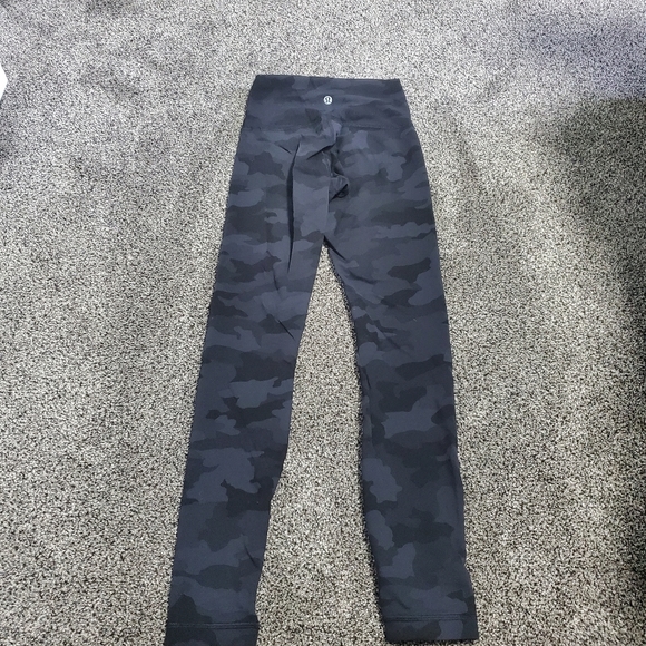 Lululemon leggings - Picture 5 of 16